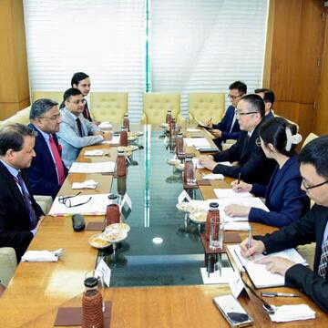 भारत और चीन ने नई दिल्ली में शंघाई सहयोग संगठन की द्विपक्षीय परामर्श बैठक आयोजित की