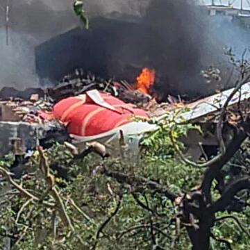 'पायलट को नहीं दिया जा सकता दोष...' अहमदाबाद विमान हादसे पर सुप्रीम कोर्ट ने पायलट के 91 वर्षीय पिता से क्या कहा?