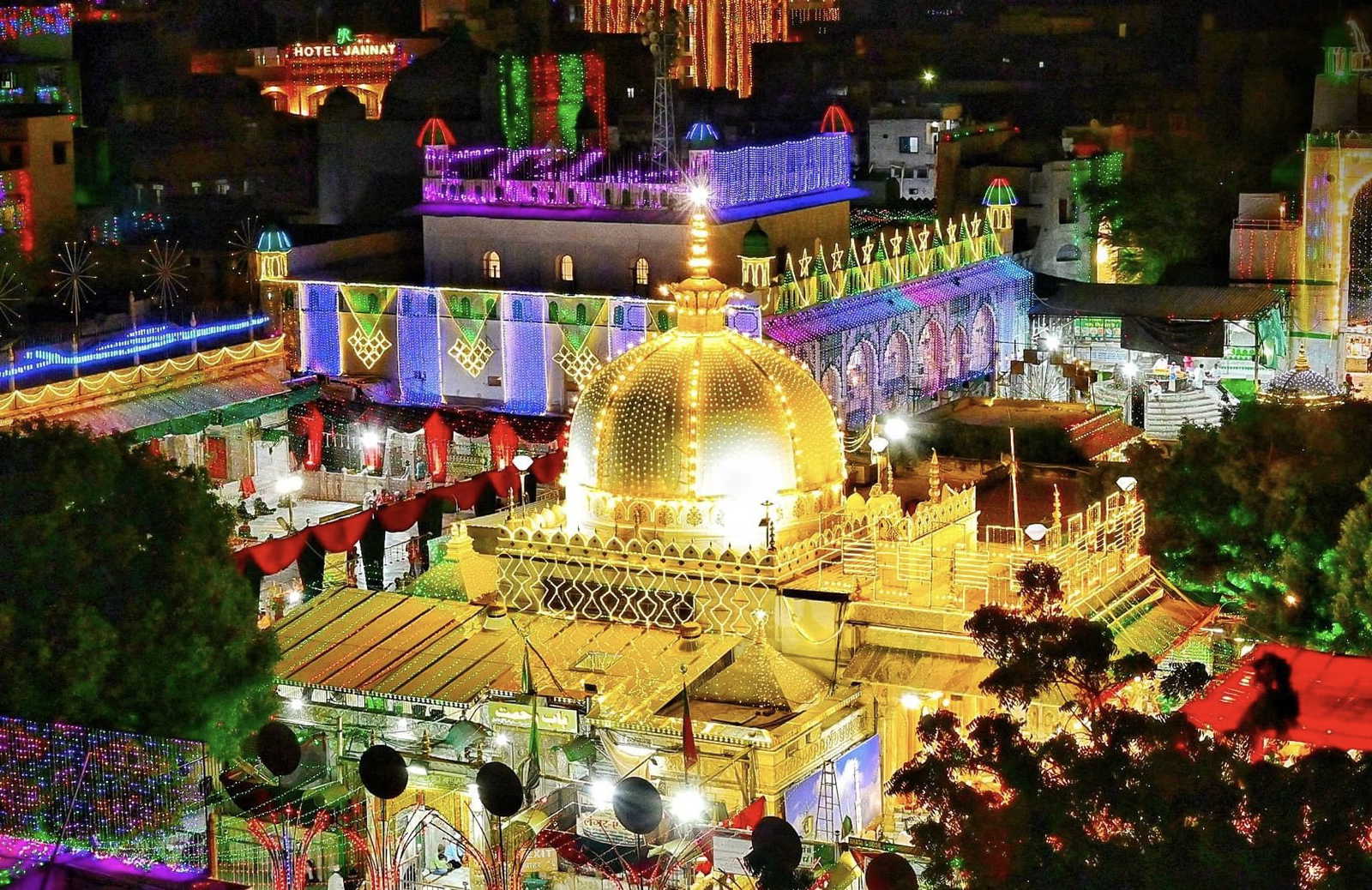 अब अजमेर शरीफ दरगाह के शिव मंदिर होने का दावाः अदालत में याचिका दायर