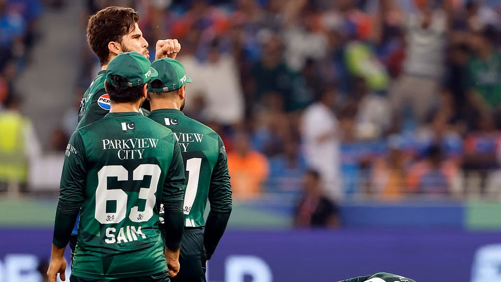 एशिया कप में हार का सजा? खिलाड़ियों को विदेश लीग में खेलने से PCB ने रोका