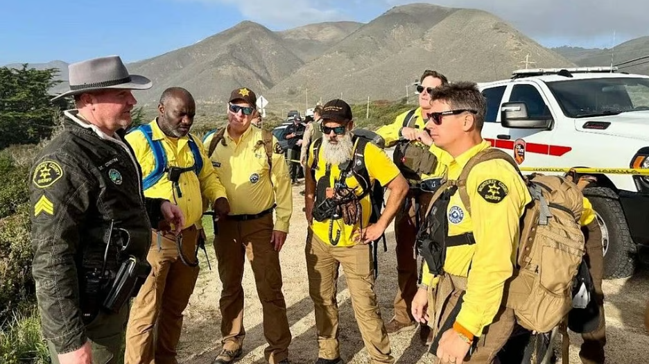 बेटी को बचाने की कोशिश में पिता समुद्र में बह गए, 5 साल की बच्ची लापता