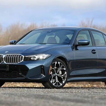 BMW ने घर के बाहर कार पार्किंग की दी सलाह, वजह जानकर हैरान रह जाएंगे
