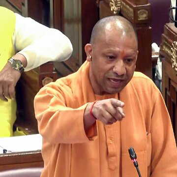 कोडीन सिरप विवाद पर सीएम योगी का विपक्ष पर हमला, बोले– मामला राजनीति से प्रेरित