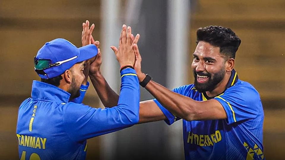 भारतीय T20 टीम से बाहर सिराज SMAT में विध्वंसक अंदाज में, गंभीर–अगरकर को दिखाया आईना