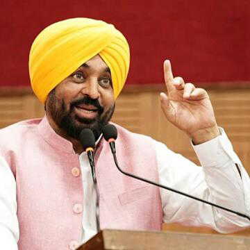 ईडी की छापेमारी पर पंजाब में सियासी वार, मान बोले- व्यापारियों को दबाने की कोशिश बर्दाश्त नहीं