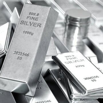 चांदी की कीमत एक दिन में 5 हजार रुपये बढ़ी, सोने का क्या भाव है?