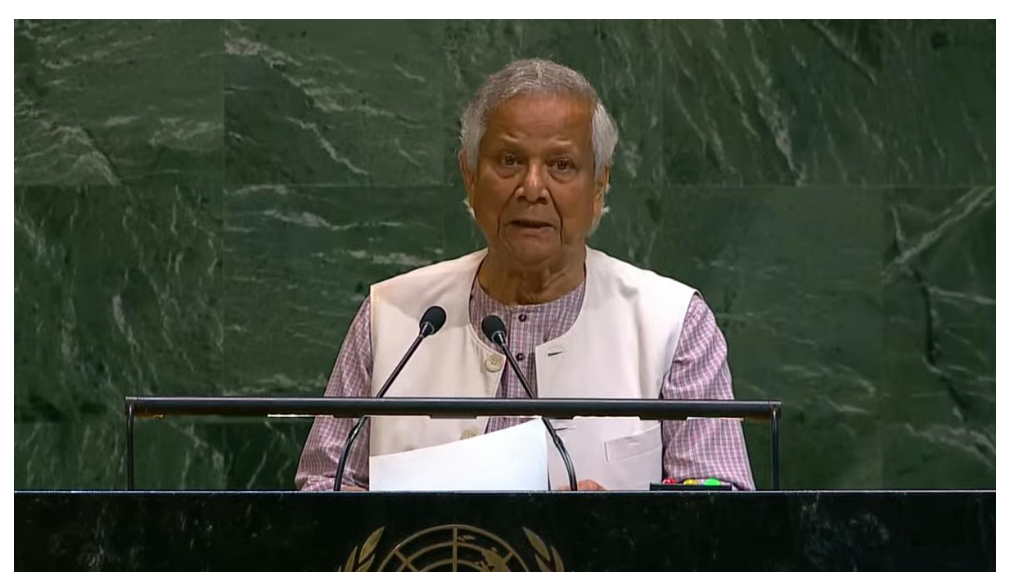 असुर की दाढ़ी को लेकर 800 दुर्गा पूजा समितियों के खिलाफ जांच, युनूस सरकार ने भारत की साजिश बताया