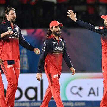 RCB का धमाकेदार प्रदर्शन, गुजरात को हराकर लगातार दूसरी बार फाइनल में पहुंची