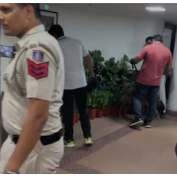 दिल्ली के मुख्यमंत्री के सचिवालय को उड़ाने की धमकी देने वाला ईमेल