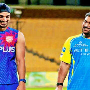 चोटिल महेंद्र सिंह धोनी की गैरमौजूदगी में आज पंजाब से भिड़ेगी चेन्नई सुपर किंग्स