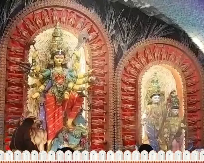 पिंजरे में नहीं कैद होकर नहीं स्वतंत्र रूप से जीना चाहता है हर प्राणी, संदेश देता है हावड़ा का यह पूजा पंडाल