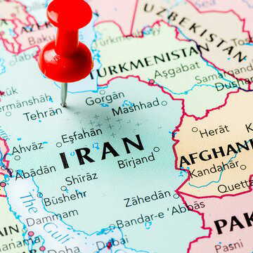 ईरान में सरकार विरोधी प्रदर्शन भड़क उठे, भारत ने नागरिकों को दी विशेष चेतावनी