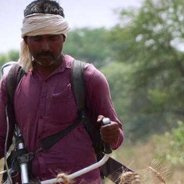 कानपुर की स्टार्टअप तकनीक ने बदली खेती, E-Brushcutter से कम हुआ प्रदूषण