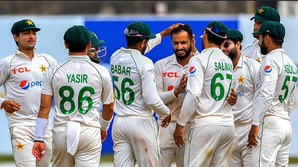 पाकिस्तानी क्रिकेटरों से उम्मीद खो रहे हैं वतन के ही समर्थक, मैदान भरने के लिए फ्री टिकट