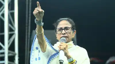 226 सीटों के साथ हम ही बनाएंगे 'मां-माटी-मानुष' की सरकार, साजिश है एग्जिट पोल : ममता बनर्जी ने भाजपा पर लगाया वोट खरीदने का आरोप