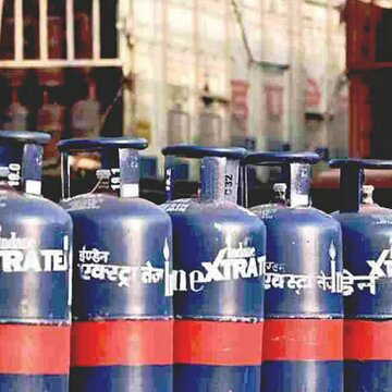 जनवरी के बाद फरवरी में भी बढ़ी कमर्शियल LPG की कीमत, देखिए नये रेट