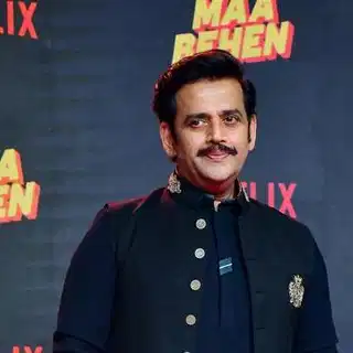 रवि किशन ने दर्ज कराई FIR, छवि खराब करने के आरोपों पर पुलिस से कार्रवाई की मांग