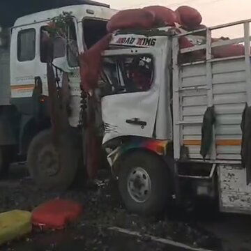 मालदह में ट्रक की डम्पर के साथ हुई आमने-सामने की टक्कर, 2 मरे