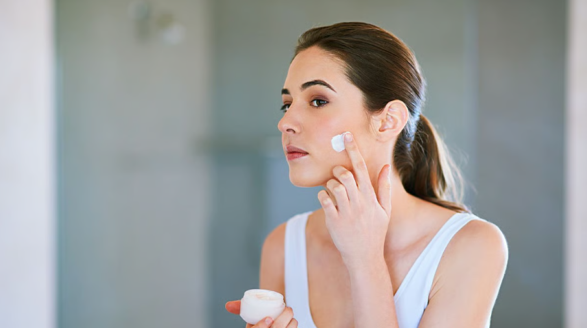 महंगी क्रीम छोड़िए, घर पर बनाएं ऑर्गेनिक नाइट क्रीम