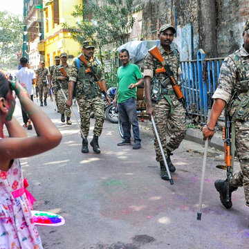 चुनाव परिणाम घोषित होने के बाद भी राज्य में रहेगी 500 कंपनी केंद्रीय बल, गृह मंत्रालय की मंजूरी