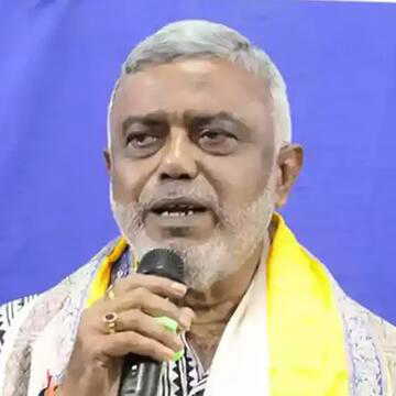 सुबह-सुबह देवाशीष कुमार के घर पर आयकर विभाग की छापेमारी, तृणमूल ने लगाया षड्यंत्र का आरोप