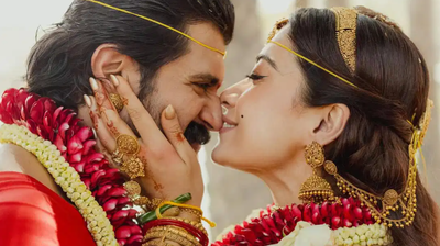 रश्मिका मंदाना की ‘In Every Lifetime’ वाले दुपट्टे ने जीता दिल! विजय देवरकोंडा का रॉयल लुक देख फैंस हुए दीवाने