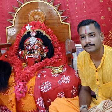 चार-पहिया वाहन न दिलाने पर परिवार से नाराज युवक ने की खुदकशी