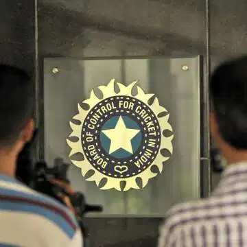 RTI के दायरे से बाहर है BCCI, CIC ने पलटा 2018 का फैसला