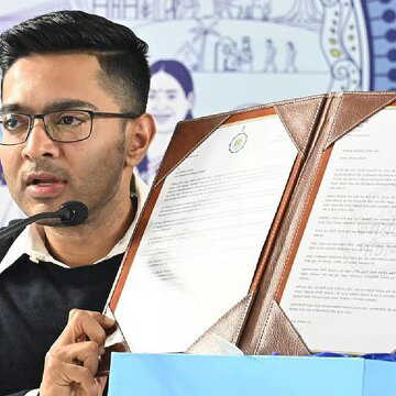 ‘ममता के दूत’ बनकर घर-घर जाएंगे कार्यकर्ता, अभिषेक ने ‘भद्र व्यवहार’ करने पर दिया जोर