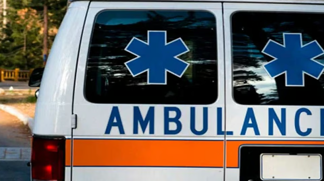 प्रसव पीड़ा सहन न कर पाने वाली महिला ने अपना पेट काट लिया, उसके बाद...