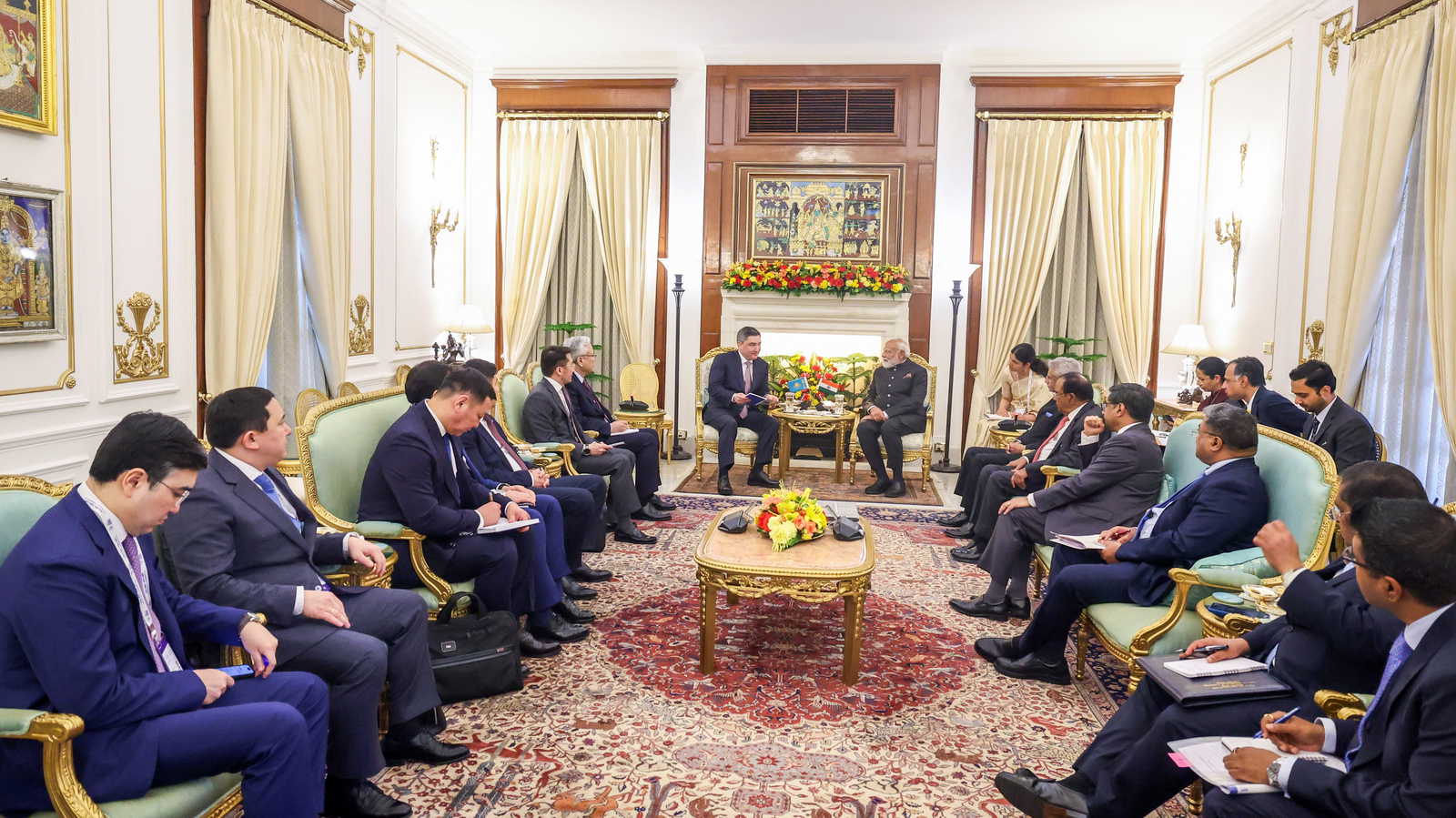 वैश्विक कूटनीति का केंद्र बना AI समिट, मोदी ने कई देशों के नेताओं से रणनीतिक सहयोग पर की वार्ताएं