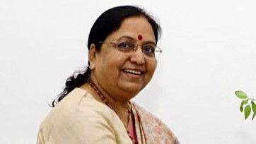 आगरा-लखनऊ एक्सप्रेसवे पर बड़ा हादसा टला, यूपी की मंत्री बेबी रानी मौर्य बाल-बाल बचीं