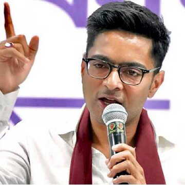 नरेंद्र मोदी को राजधर्म का पाठ पढ़ाते वाजपेयी का वीडियो पोस्ट कर अभिषेक बनर्जी ने दिया कौन सा संदेश?