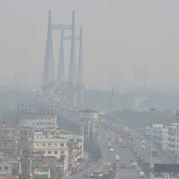 कोलकाता की हवा हुई 'जहरीली' : हाई कोर्ट ने खुद संज्ञान लेने के बाद किया मामला दर्ज