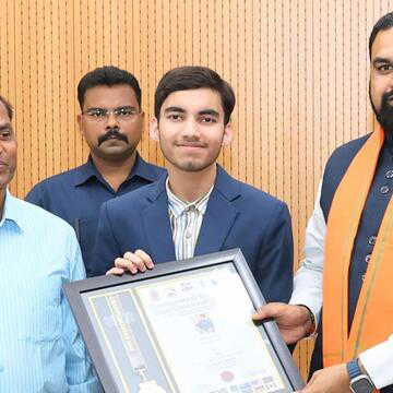 कॉमनवेल्थ शतरंज चैंपियनशिप में रेयान एमडी ने दो गोल्ड और एक कांस्य पदक जीतकर बढ़ाया बिहार का मान, मुख्यमंत्री सम्राट चौधरी ने किया सम्मानित
