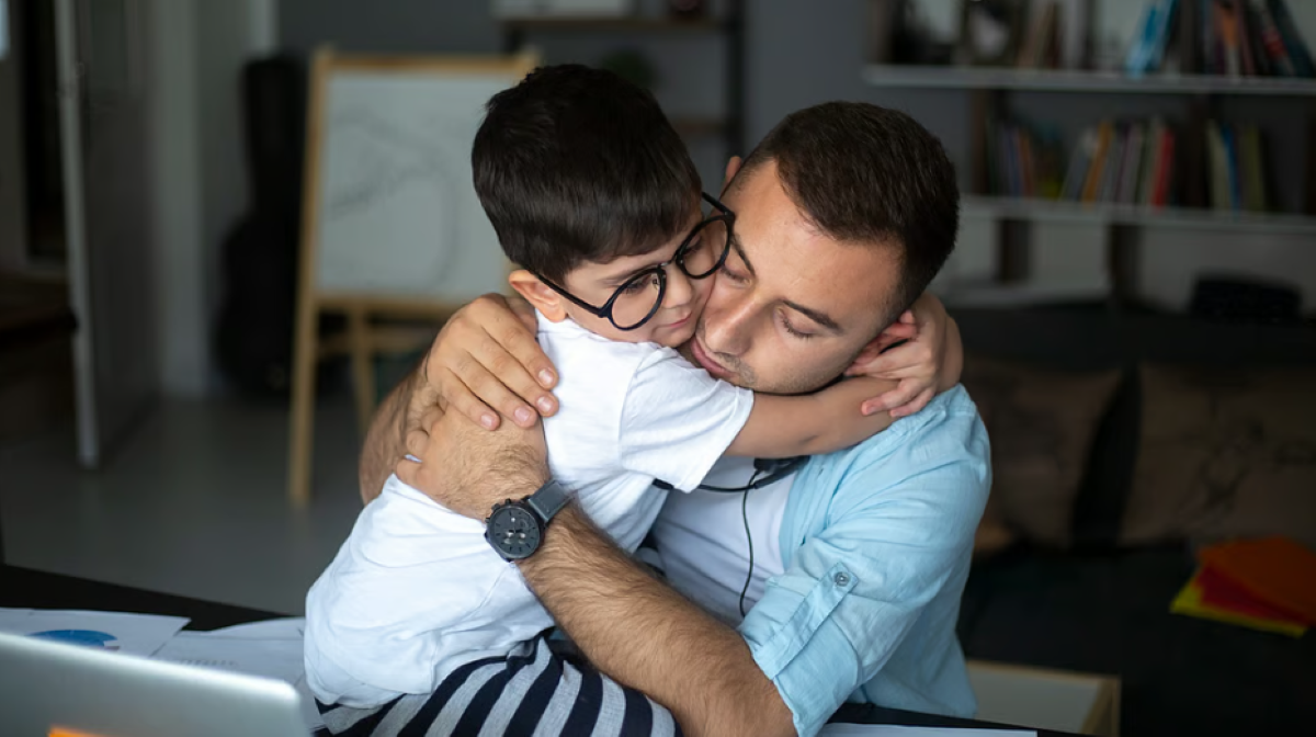 सर्दियों की छुट्टियों में बच्चों की शरारतें बढ़ गई हैं, बिना हाथ में मोबाइल दिए उन्हें कैसे संभालें?