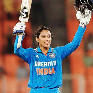 स्मृति मंधाना ने छूआ 4000 रनों का जादुई आंकड़ा, विश्व रिकॉर्ड बनाकर भारत को दिलायी आसान जीत