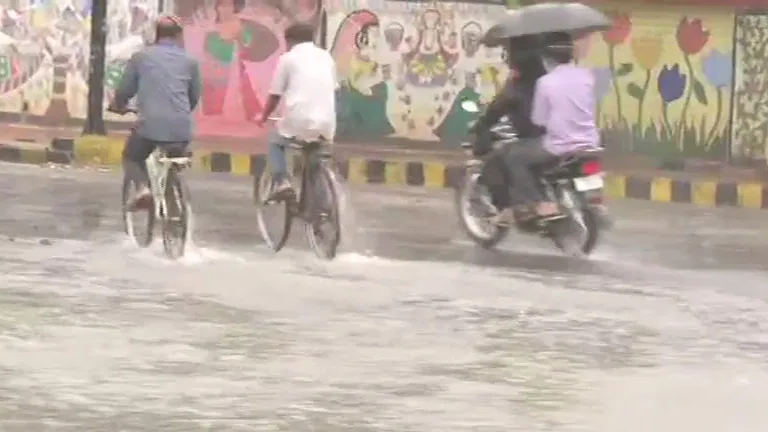 बिहार में बारिश से भारी तबाही, जान-माल का नुकसान