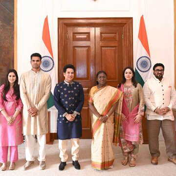 सचिन तेंदुलकर की बहू बनीं सानिया चंडोक, कमाई सुनकर लगेगा 440 वोल्ट का झटका!