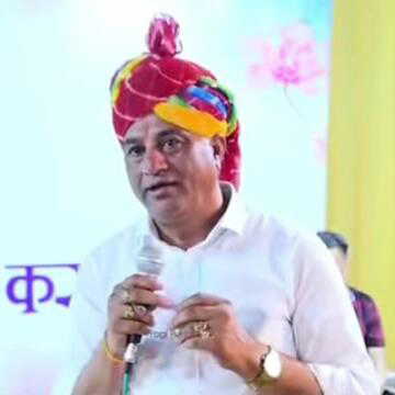 “पिता ने 3 जूते मारे तो MLA बना, 5 मारते तो सांसद बन जाता”, बीजेपी विधायक बोले