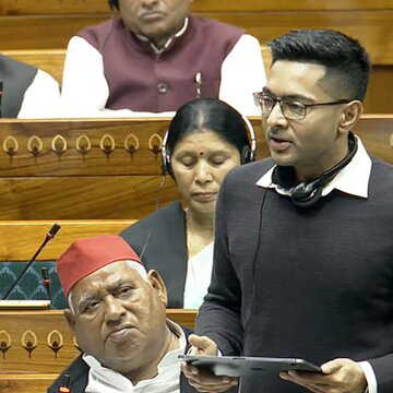 ‘जन्म से मृत्यु तक, पूरी ज़िंदगी टैक्स के जाल में फँसी है’-संसद में निर्मला के बजट पर अभिषेक का तीखा हमला