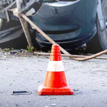 बस्ती में भीषण सड़क हादसा, ट्रक–बस की टक्कर में 4 की मौत