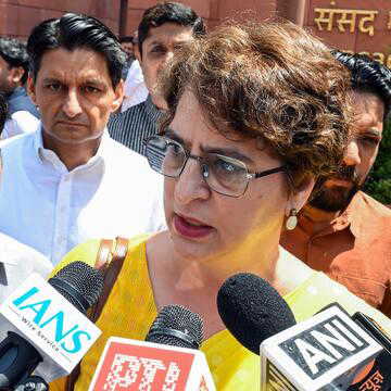 महिला आरक्षण पर विपक्ष का मोदी सरकार पर दबाव,  विपक्ष बोला-"पुराना कानून लाओ, हम देंगे समर्थन"