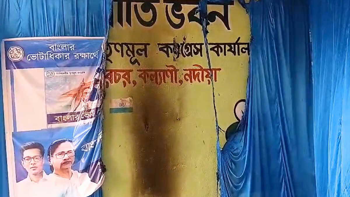 तृणमूल के SIR सहायता शिविर में आग, भाजपा पर आरोप