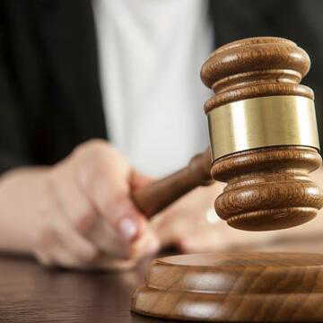 नोएडा उद्योग क्षेत्र में शांतिपूर्ण कार्य वातावरण बनाए रखने के लिए डेडिकेटेड इंडस्ट्रियल सेल की योजना