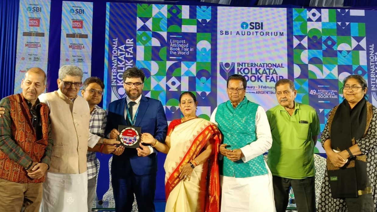 पुस्तक मेले के समापन से पूर्व आयोजनकर्ताओं को मिला सम्मान, भव्य पुरस्कार वितरण समारोह संपन्न