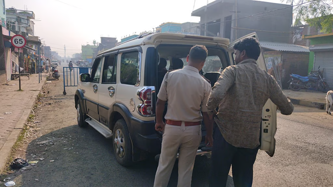 Delhi Blast : लाल किला के सामने विस्फोट के बाद कोलकाता में भी हाई अलर्ट, राज्य भर में हो रही नाका चेकिंग