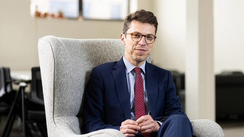 मैसाचुसेट्स इंस्टीट्यूट ऑफ टेक्नोलॉजी के प्रोफेसर की घर में गोली मारकर हत्या