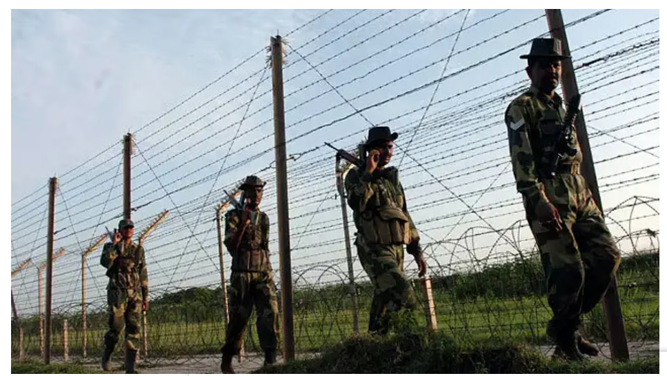 सीमा पर मंडरा रहे हैं 8 फिदायीन दस्ते, कश्मीर घाटी में घुसपैठ की साजिश?