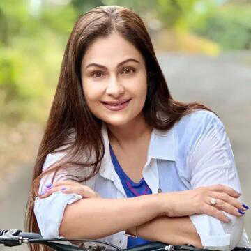 थोड़ी सी Crazy थी वह, दिव्या भारती को याद कर भावुक आएशा जुल्का ने सुनाए रोचक किस्से